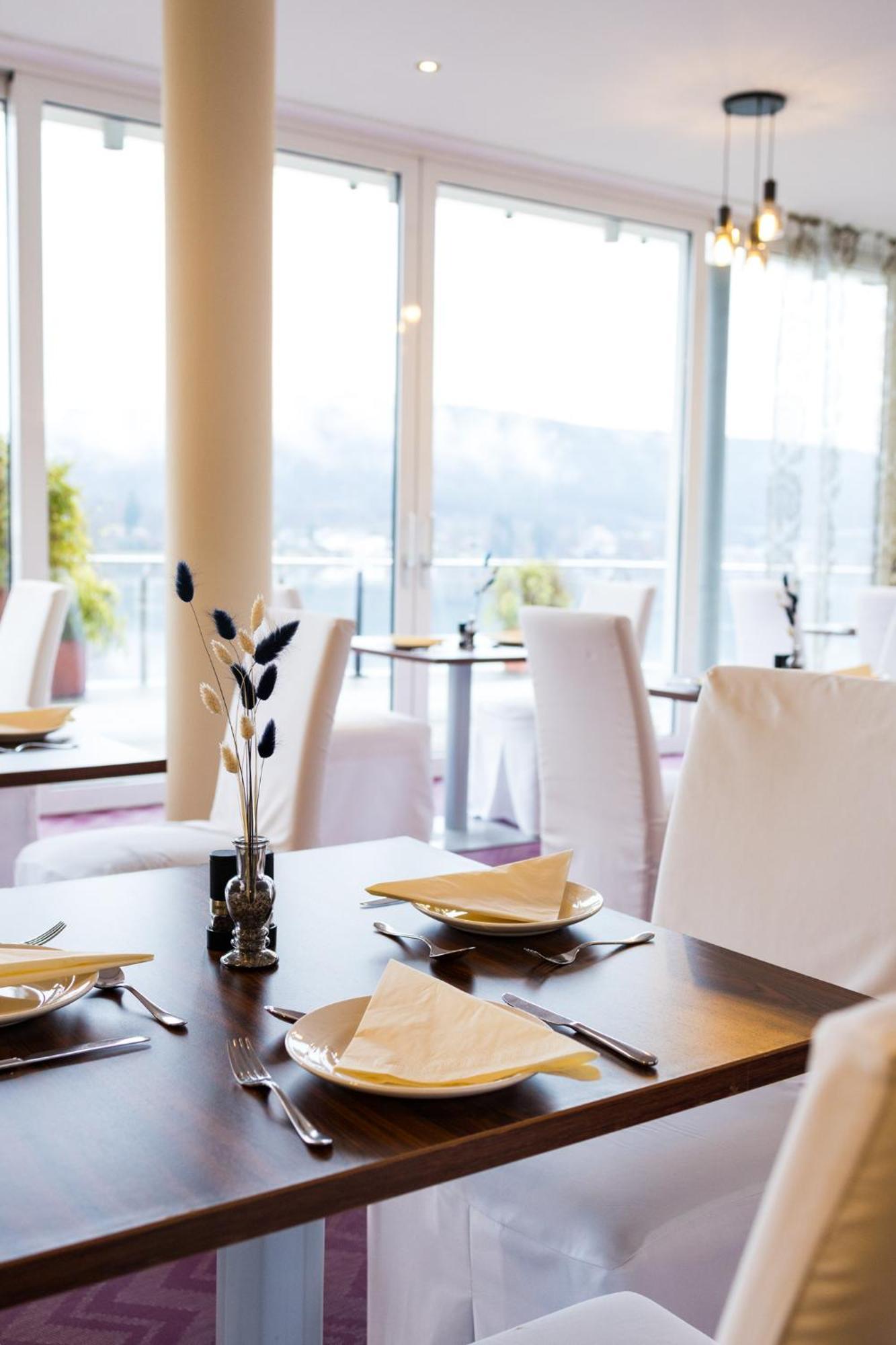 Seehotel Sued By S4Y Velden am Woerthersee Exterior photo